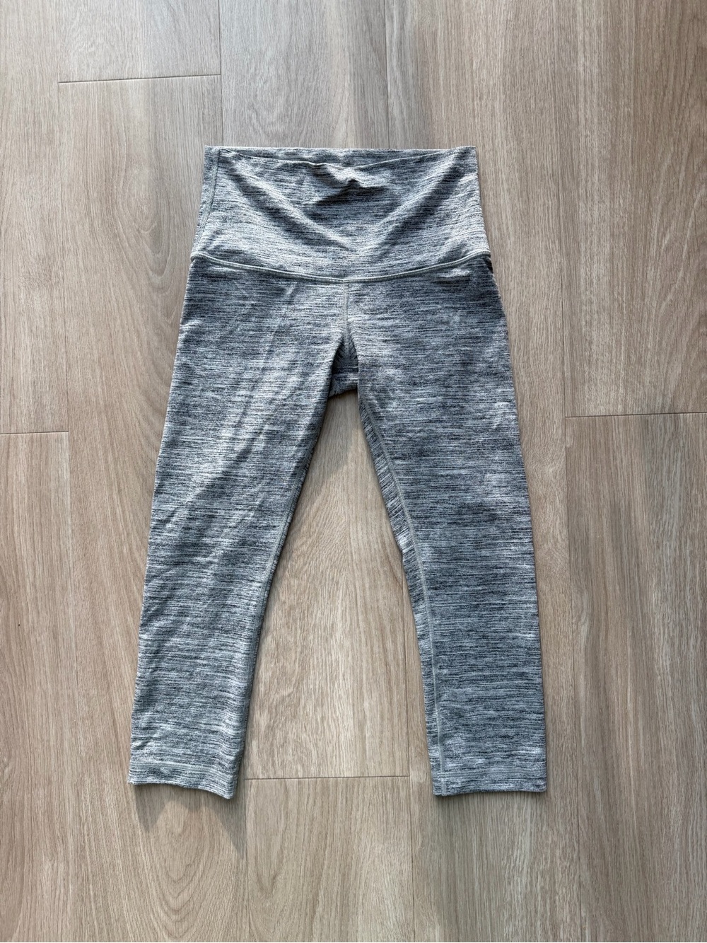 lululemon athletica heather gray High-Rise Capri Leggings